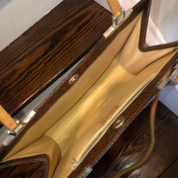 W ETRO Red Paisley Vachetta Leather Two Strap Snap Tote Shopper Shoulder Bag - Picture 6 of 17